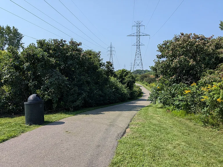 The entry path to Carver Lake Park is a 1 minute walk away.