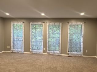 5975 Dixon Dr, Raleigh, NC 27609