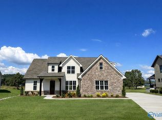 306 Lake Creek Dr, Guntersville, AL 35976