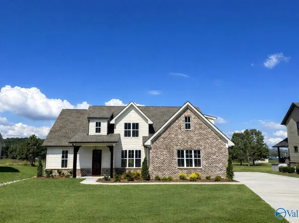 306 Lake Creek Dr, Guntersville, AL 35976