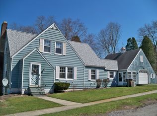 16 Haywood St, West Middlesex, PA