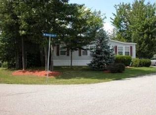 21 Buttercup Cir, Auburn, ME 04210