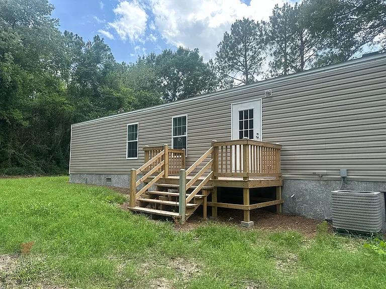 1335 Bell Ave — Photo 12
