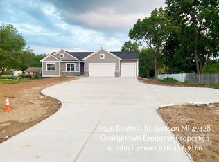 2320 Baldwin St, Jenison, MI 49428