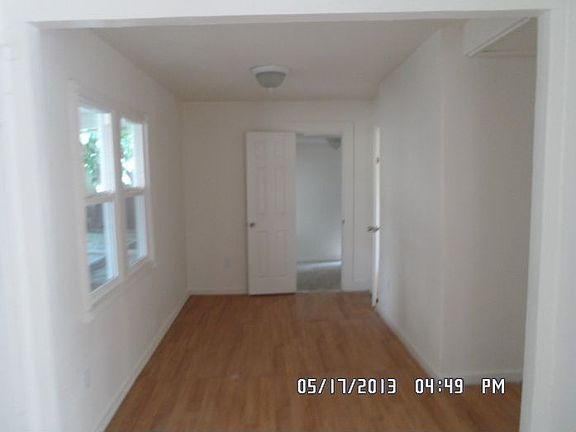 197-434325dining-22322136