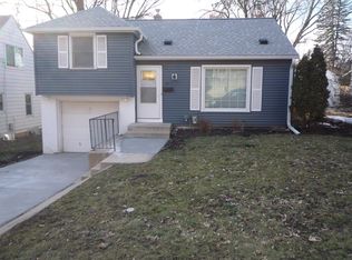 949 14th Ave SW, Rochester, MN 55902