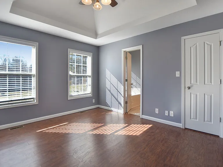 423 Athena Dr — Photo 11