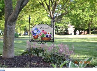 78 Savage Dr, Feasterville Trevose, PA 19053