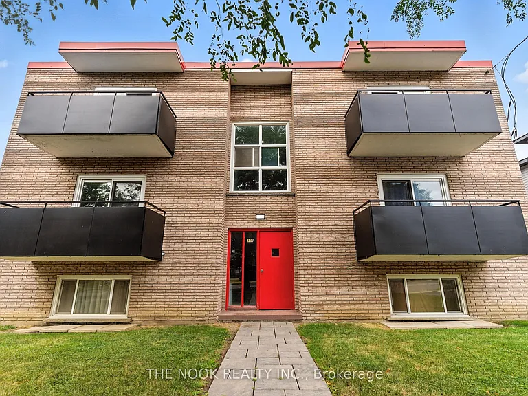106 Cromwell Ave #21 — Photo 2