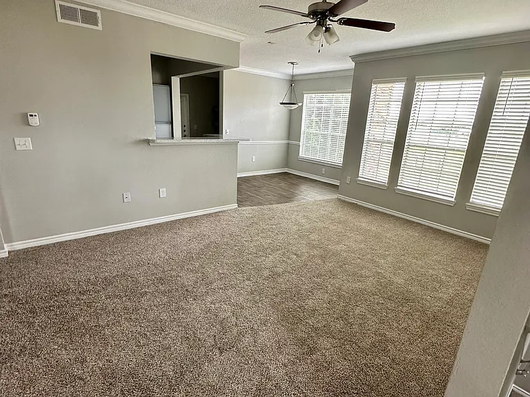 Lodge at West Oaks — Photo 95