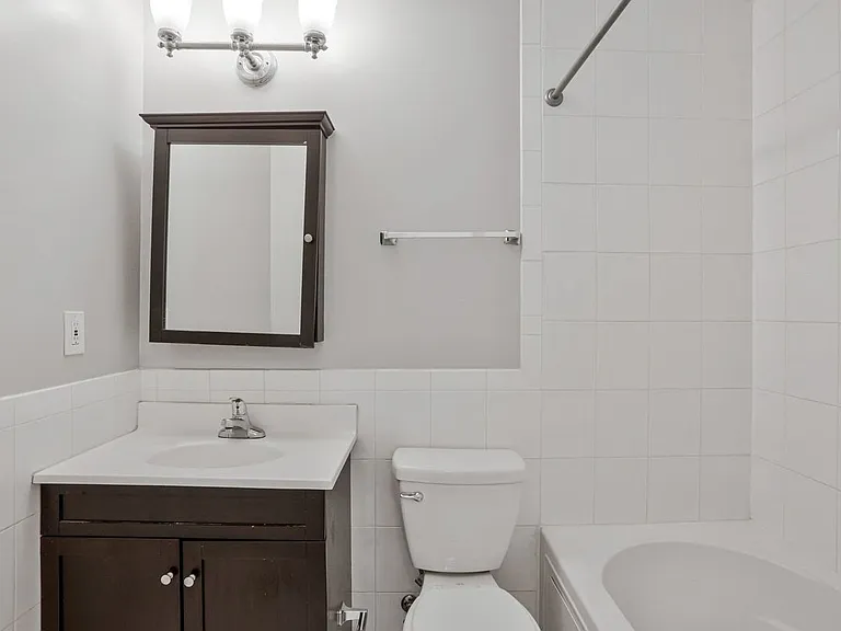 911 Kennedy St NW #11B — Photo 8