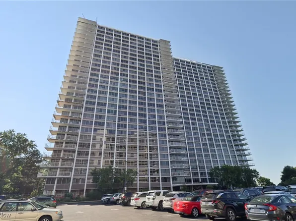 12700 Lake Ave APT 2713, Lakewood, OH 44107