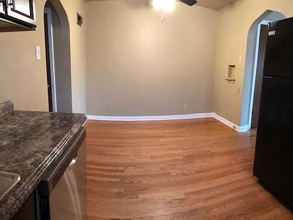 3rd image of 5926 Nagel Ave APT 2W