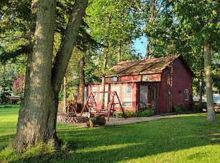 2314 Edgewood Ct, Brooklyn, MI 49230