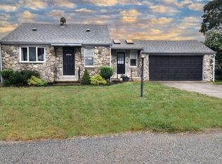 133 Vineyard Ave, Cumberland, RI 02864