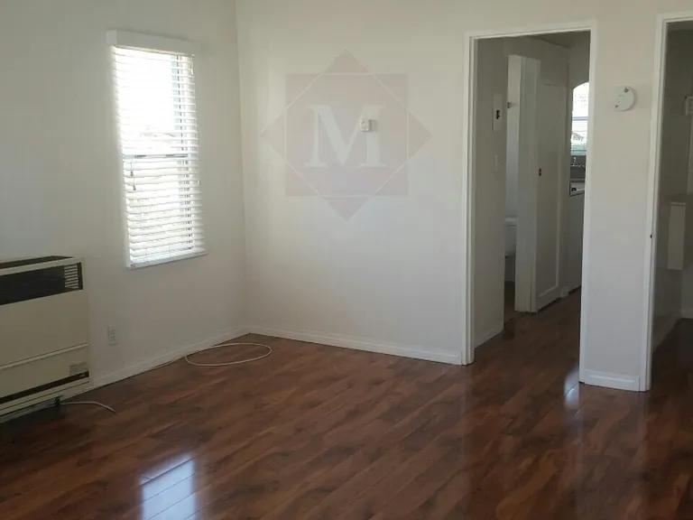 121 W Mason St #4 — Photo 2