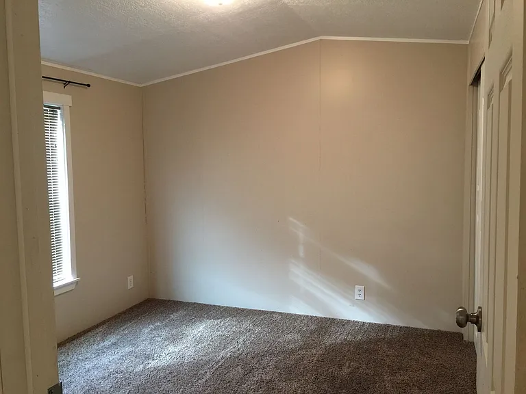4727 Owens Rd NE #24 — Photo 4