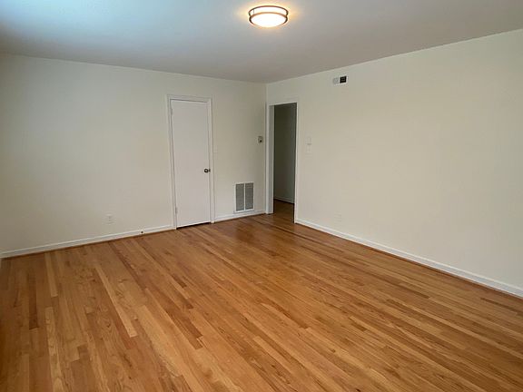 3rd image of 4509 Forest Hill Ave #1