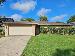 16822 Cobble Ridge Dr, Sugar Land, TX 77498