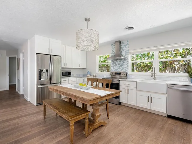 925 Coquina Ln #923 — Photo 3