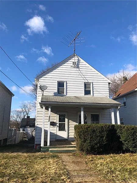 1712 Davidson St photo 1
