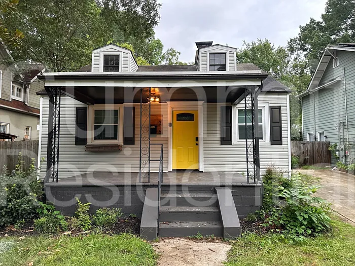 316 Bickett Blvd