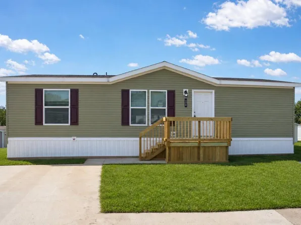 425 S Shoup St #175, Angola, IN 46703