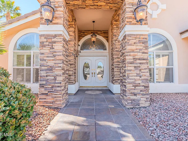 2066 Paseo Del Prado Dr — Photo 3
