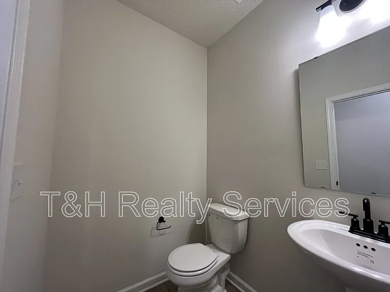 13132 Himalaya Cir — Photo 23