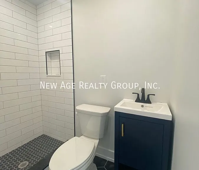 4140 Parrish St #3 — Photo 11