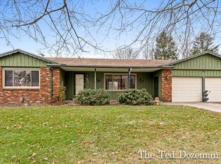 1676 Columbus St, Holland, MI 49424