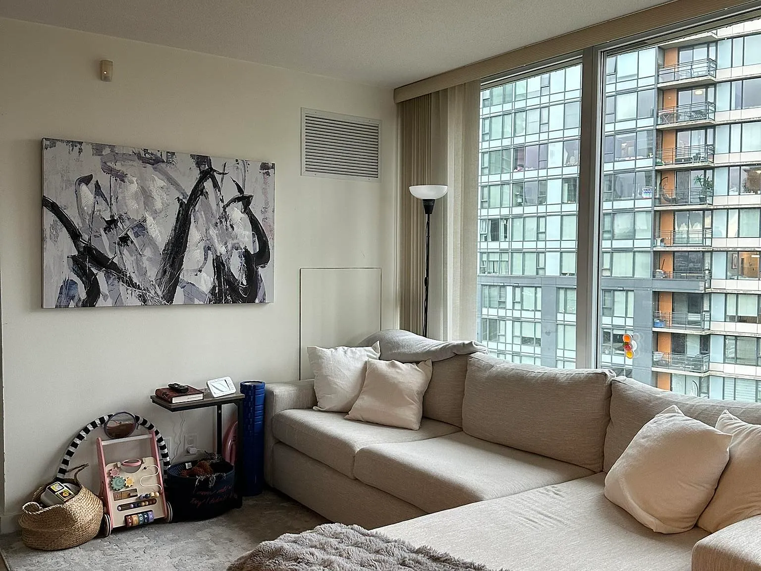 2 bed, 925 sqft, $3,700 — Photo 1