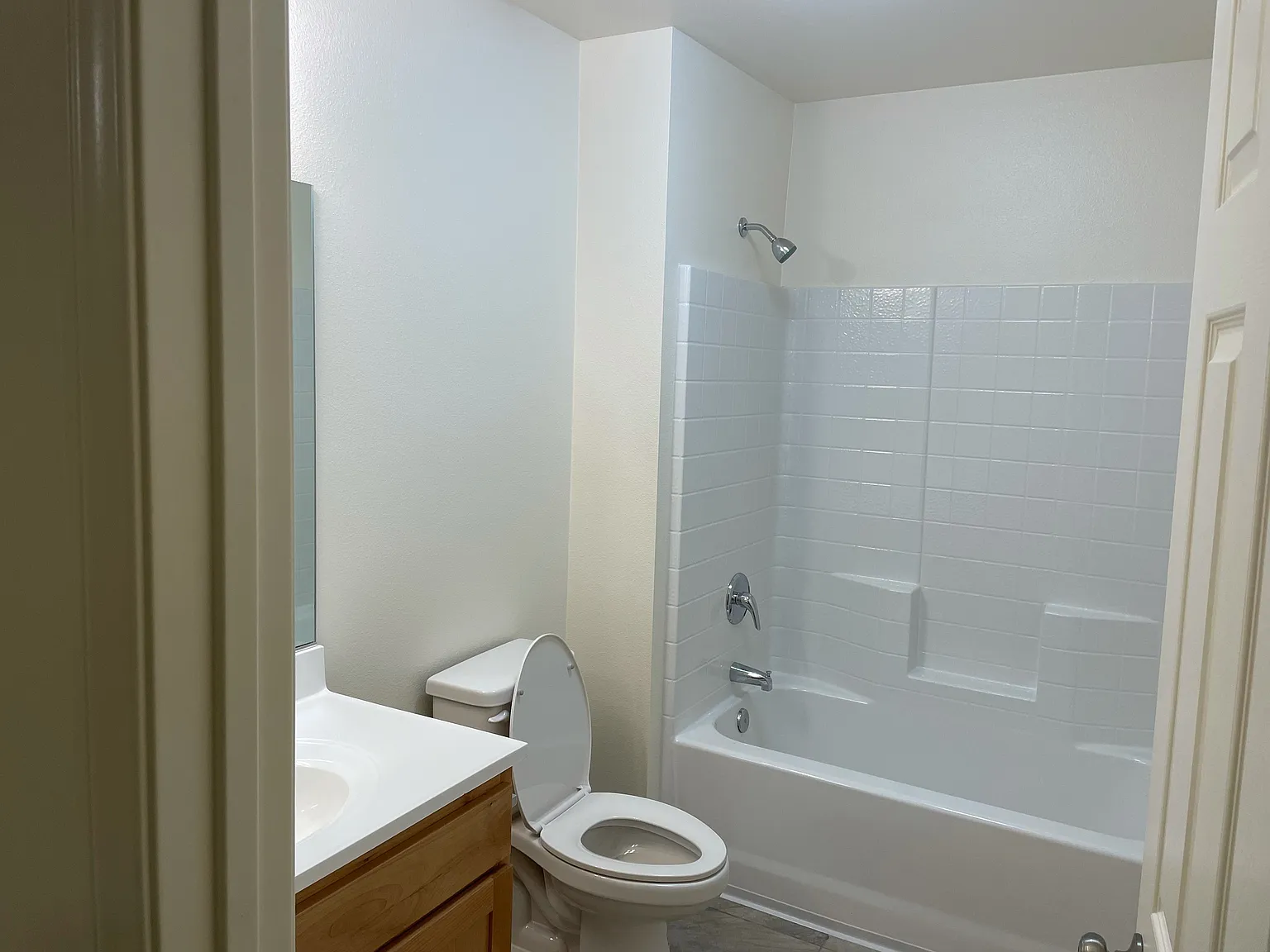 2 bed, 750 sqft, $1,431 — Photo 4