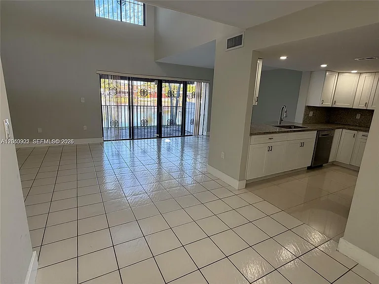 1331 SW 124th Ct #E-3 — Photo 5