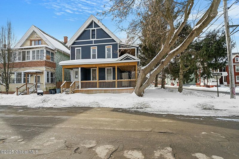 2nd image of 27 Milton Avenue
