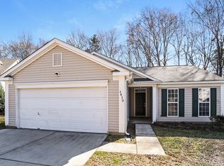 1610 Royal Tree Ct, Charlotte, NC 28216