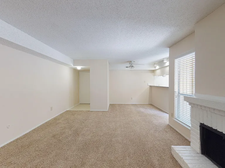 Addison Apartments at the Park — Photo 200