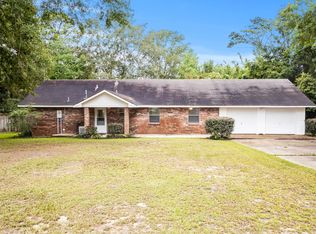 17017 Spring Lake Dr E, Vancleave, MS 39565