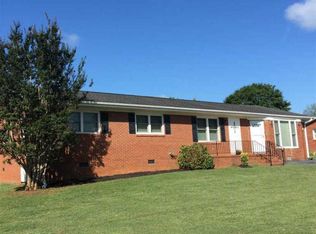 241 Blalock Rd, Boiling Springs, SC 29316