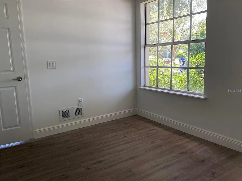 1 bed, 1.0 bath, 500 sqft, $1,100 — Photo 3