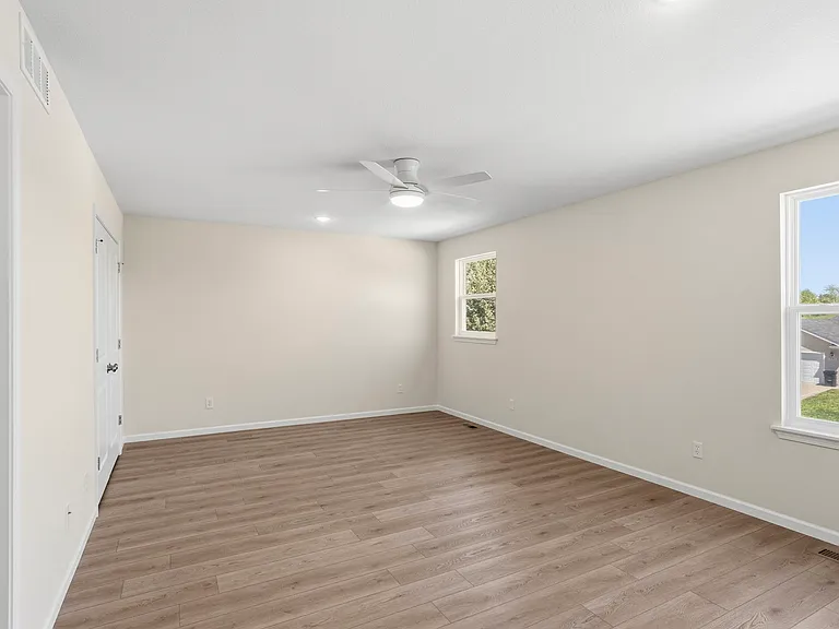 5113 Silver Mill Dr — Photo 8