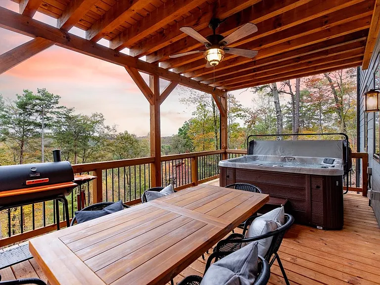 458 Palisade Dr — Photo 97