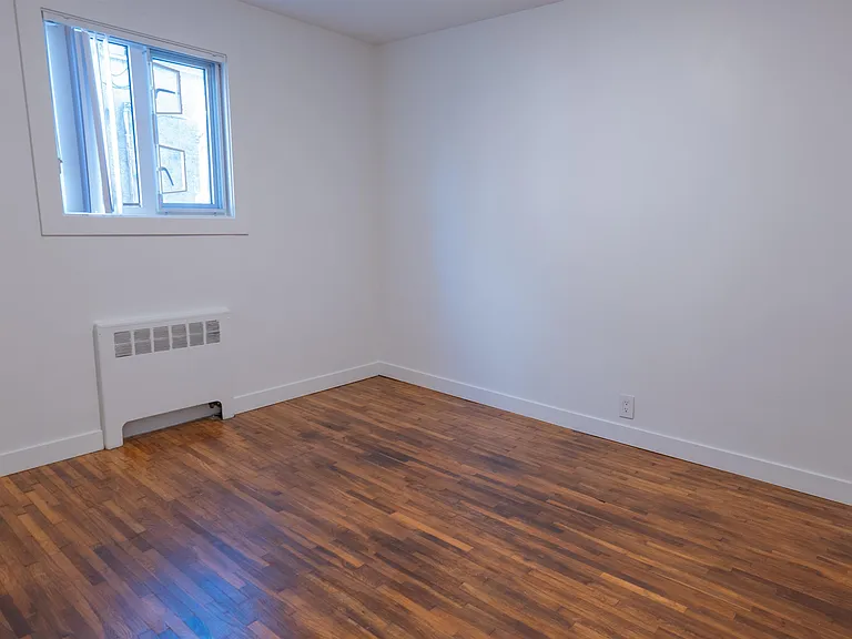2185 Oxford St #103 — Photo 11