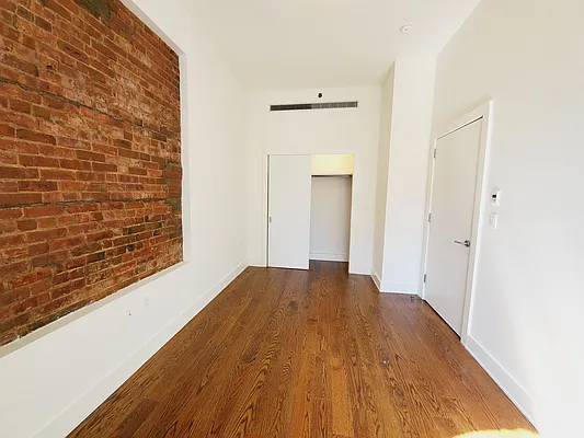 Rented by Ideal Properties Group | media 5