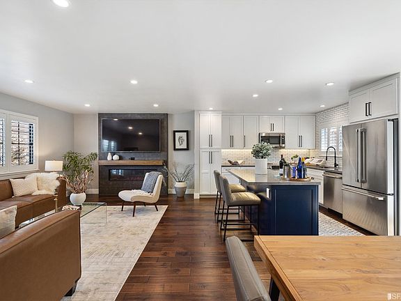 5th image of 313 Alpine Ct