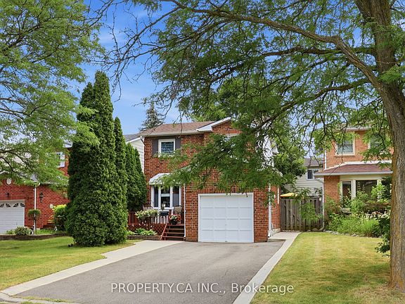 3rd image of 35 Lakecrest Trl