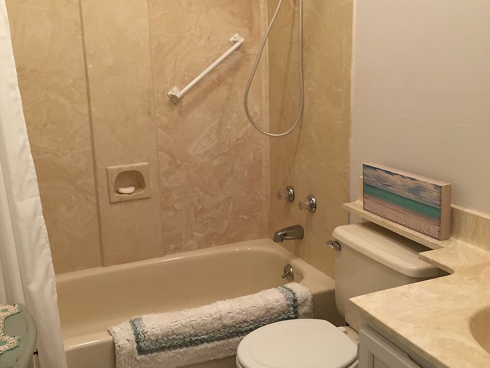 1st image of 26 Brittany Dr