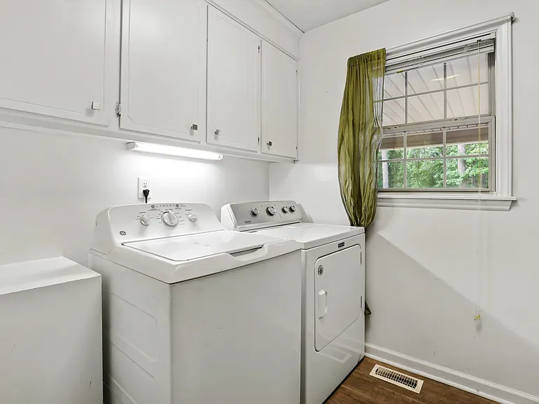 598 Slick Rock Rd — Photo 11