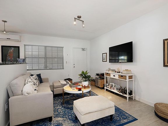 5th image of 6511 Santona St #C15