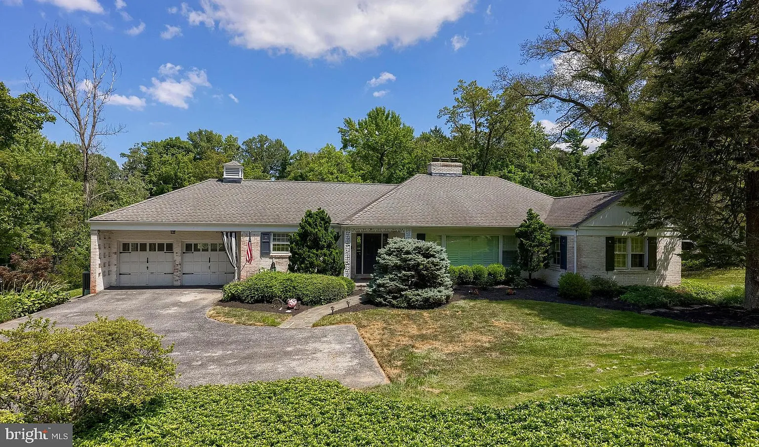 1179 Smallbrook Ln photo 1